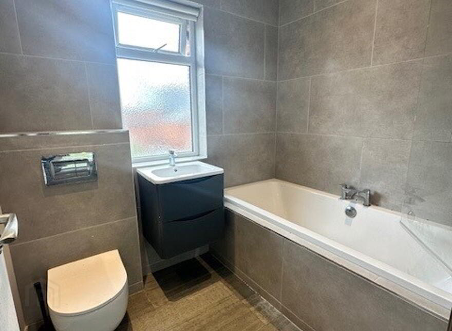 146 Ulsterville Avenue, Belfast, BT9 7BB