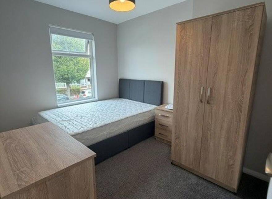 146 Ulsterville Avenue, Belfast, BT9 7BB