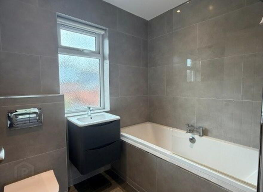 146 Ulsterville Avenue, Belfast, BT9 7BB