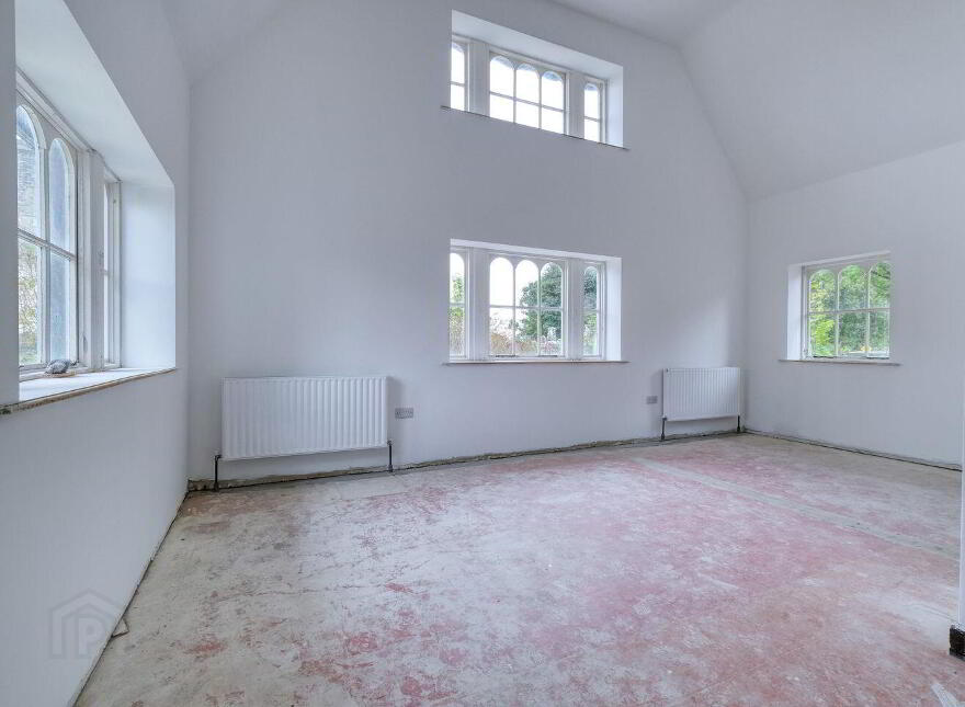 Ardagh Village, Ardagh, N39RX73