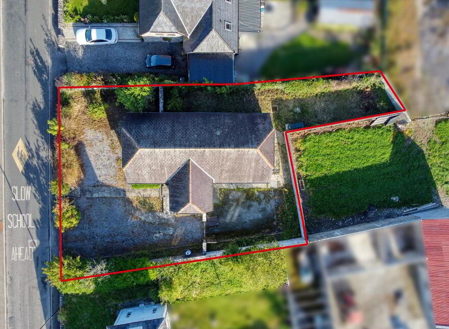 Ardagh Village, Ardagh, N39RX73