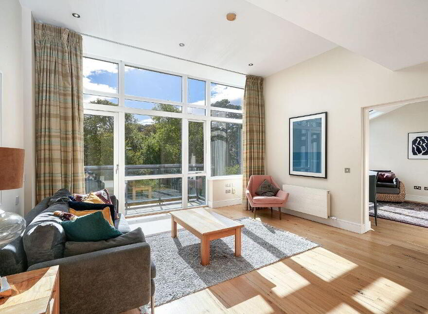 Apt 76, Wyckham Point, Wyckham Way, Ballinteer, Ballinteer, D16T652 photo