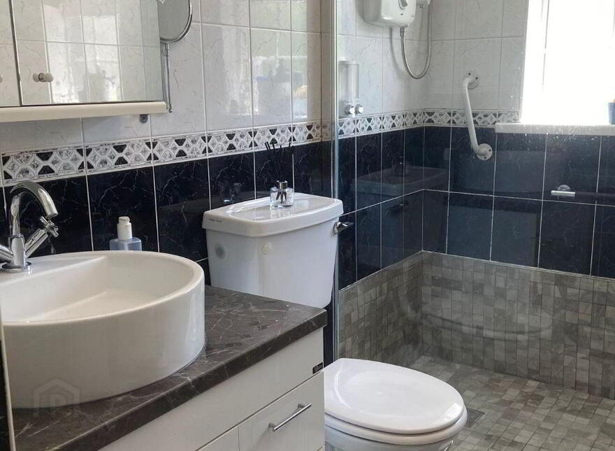 Lakeview, Currow, V93NW25