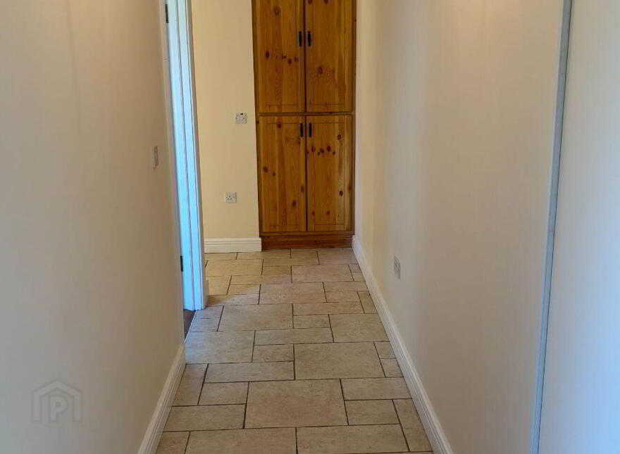 1 Macregol Cuirt, Birr, R42VX22