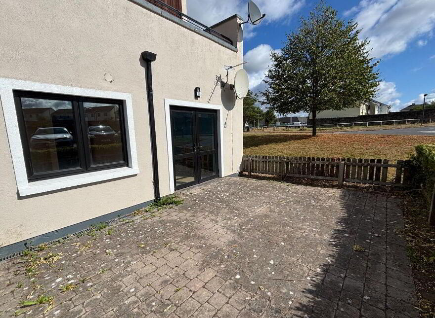 1 Macregol Cuirt, Birr, R42VX22