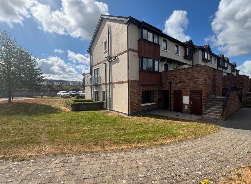 1 Macregol Cuirt, Birr, R42VX22