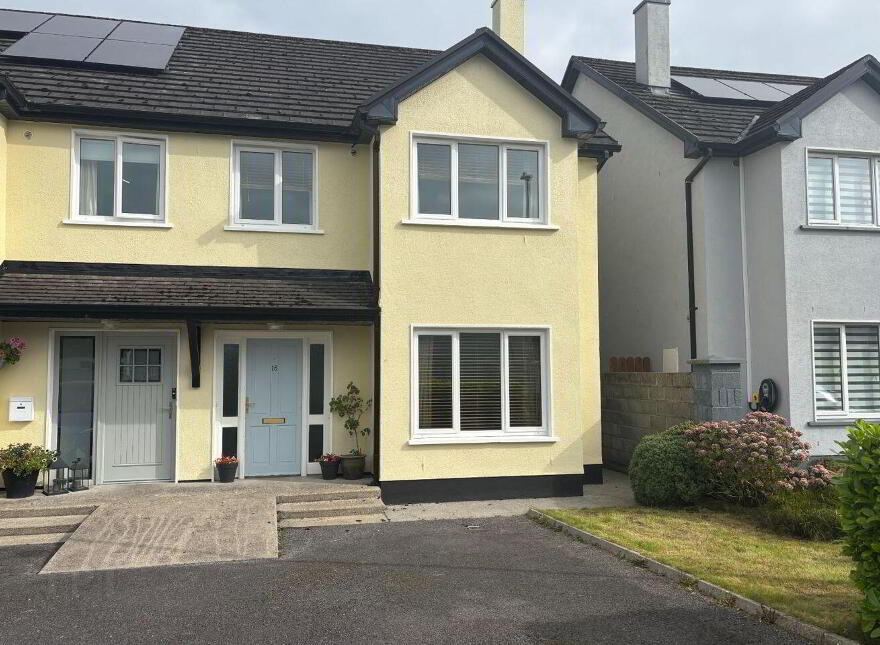 18 Rathcluain, Kiltimagh, F12V883 photo