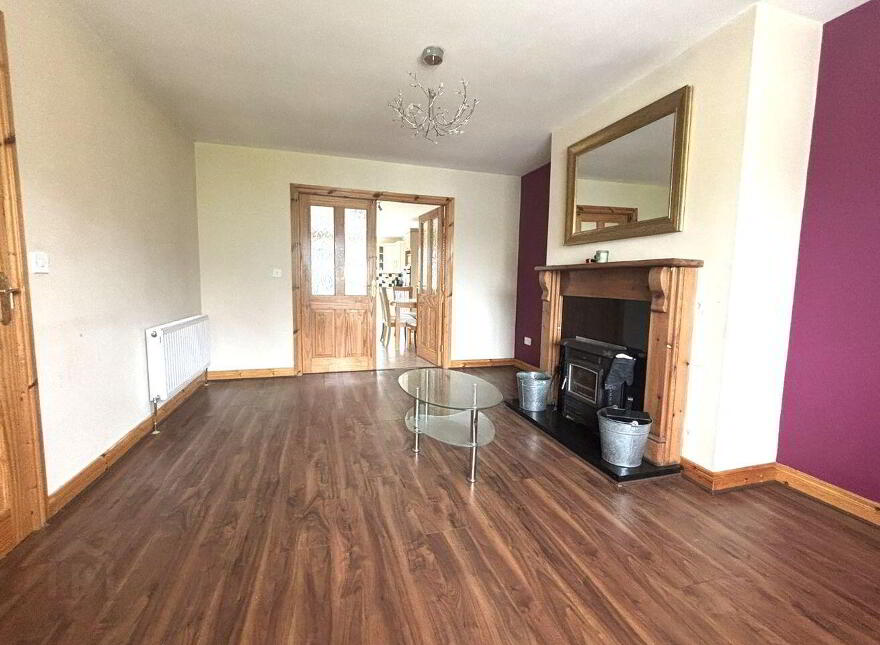 18 Rathcluain, Kiltimagh, F12V883