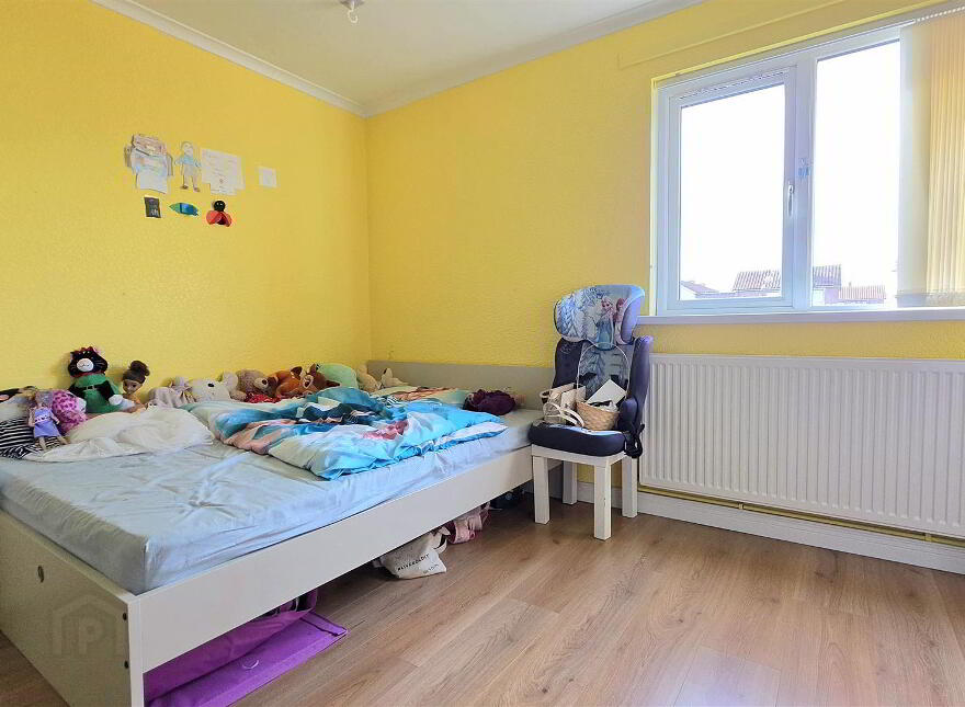 33 Sunnylands Grove, Carrickfergus, BT38 8NR
