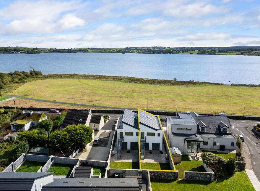 The Lookout, Gort Road, Loughrea, H62TN50