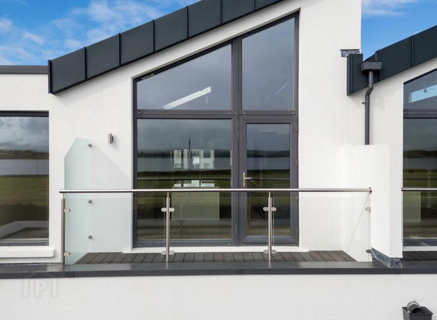 The Lookout, Gort Road, Loughrea, H62TN50