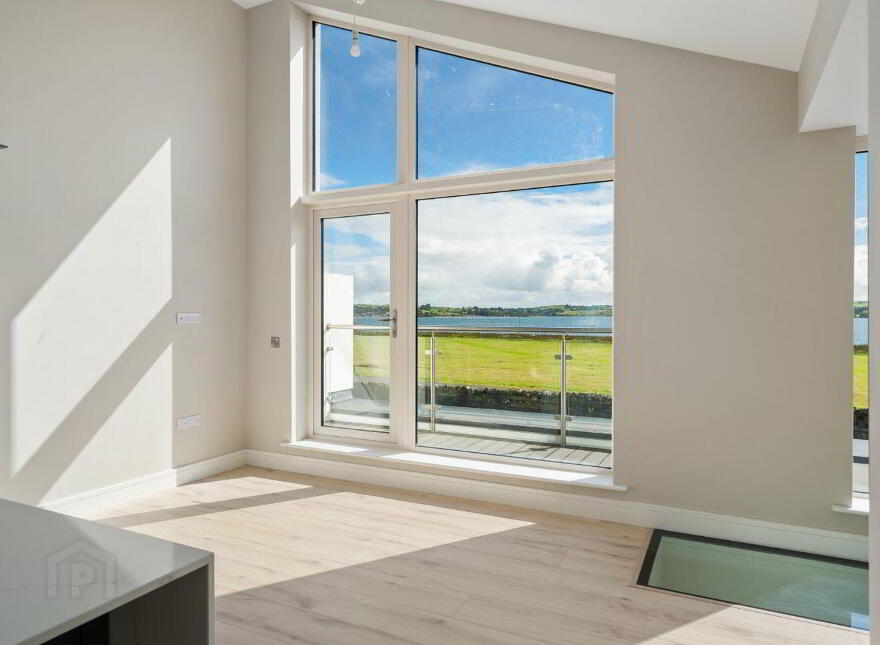 The Lookout, Gort Road, Loughrea, H62TN50