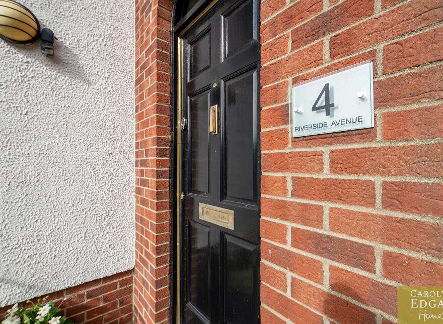 4 Riverside Avenue, Bangor, BT20 4RX