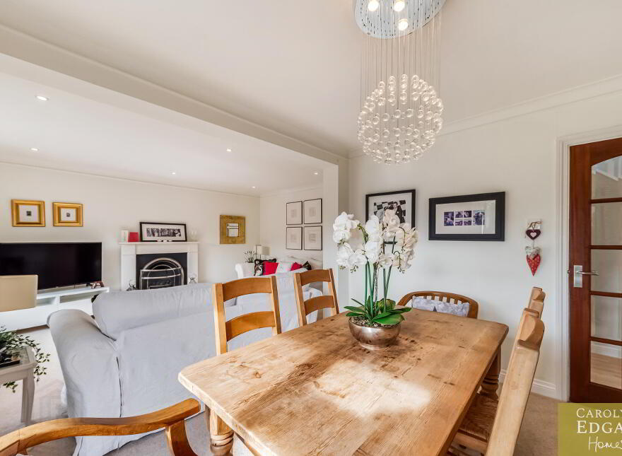 4 Riverside Avenue, Bangor, BT20 4RX