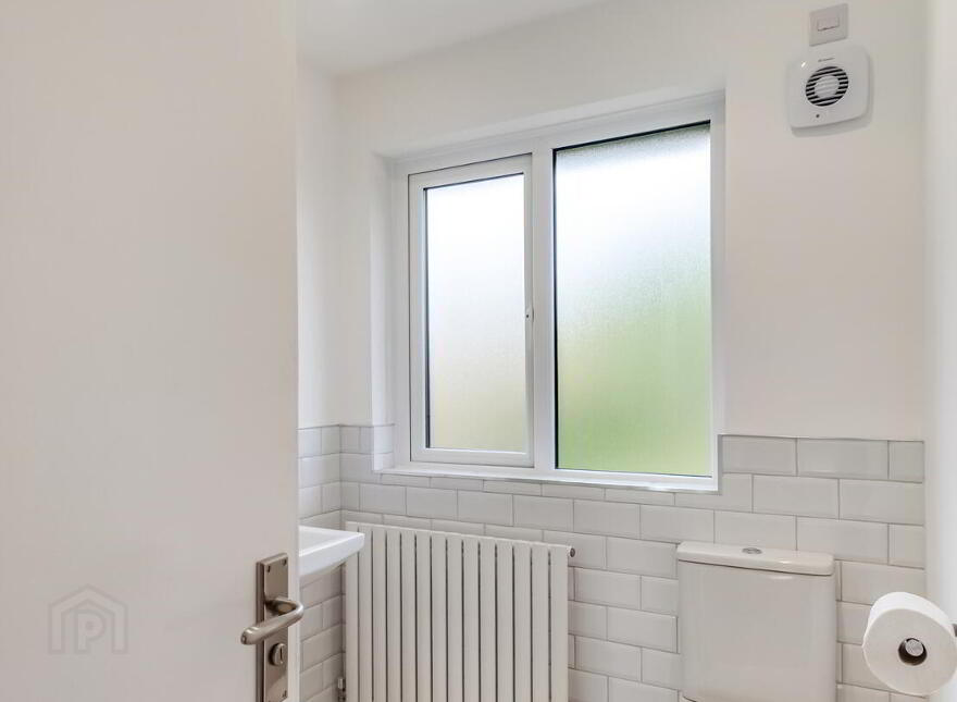 4 Riverside Avenue, Bangor, BT20 4RX