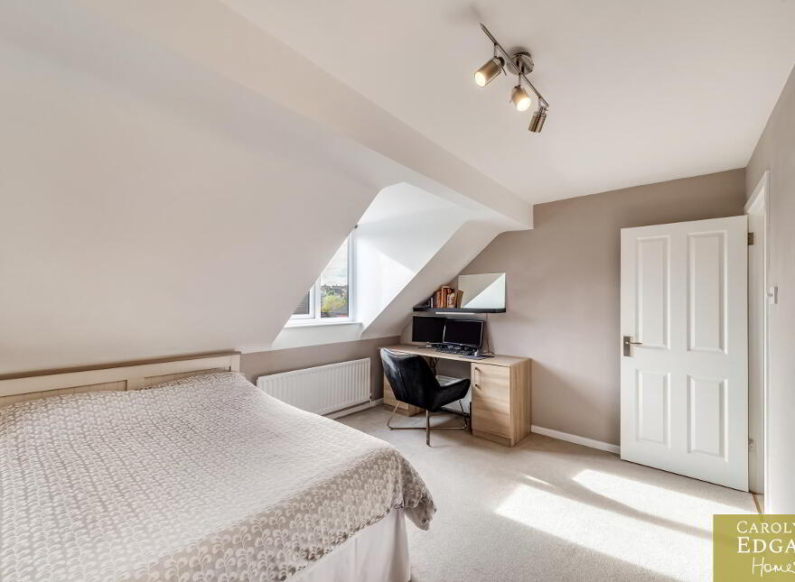 4 Riverside Avenue, Bangor, BT20 4RX