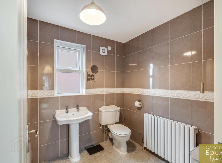 4 Riverside Avenue, Bangor, BT20 4RX