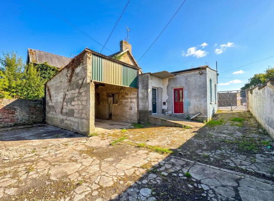 Lower Fermanagh Street, Clones, H23V205