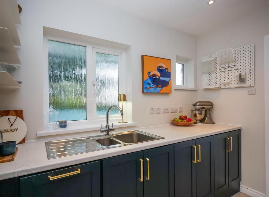 1 Chesham Gardens, Off Ardenlee Avenue, Belfast, BT6 8GX