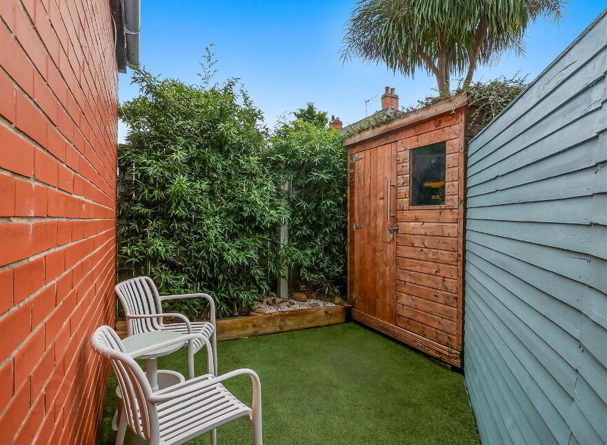 1 Chesham Gardens, Off Ardenlee Avenue, Belfast, BT6 8GX
