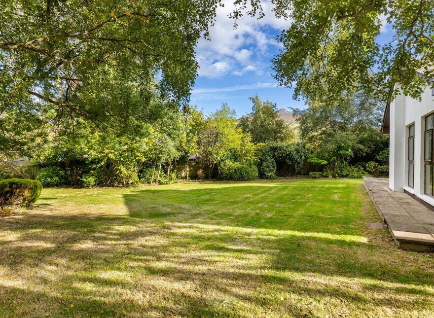 Actonville, Ballybawn Lower, Kilmacanogue, A98W104