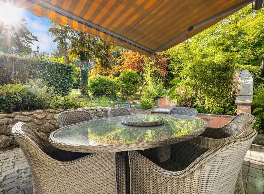 Actonville, Ballybawn Lower, Kilmacanogue, A98W104
