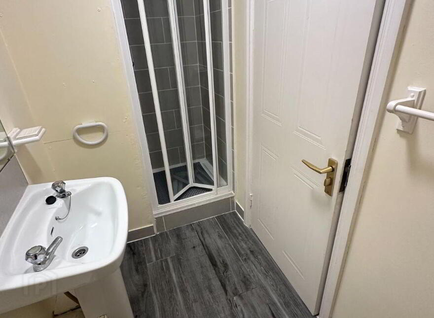 Apartment, F3 Edward Court, Edward Street, Tralee, V92FV59