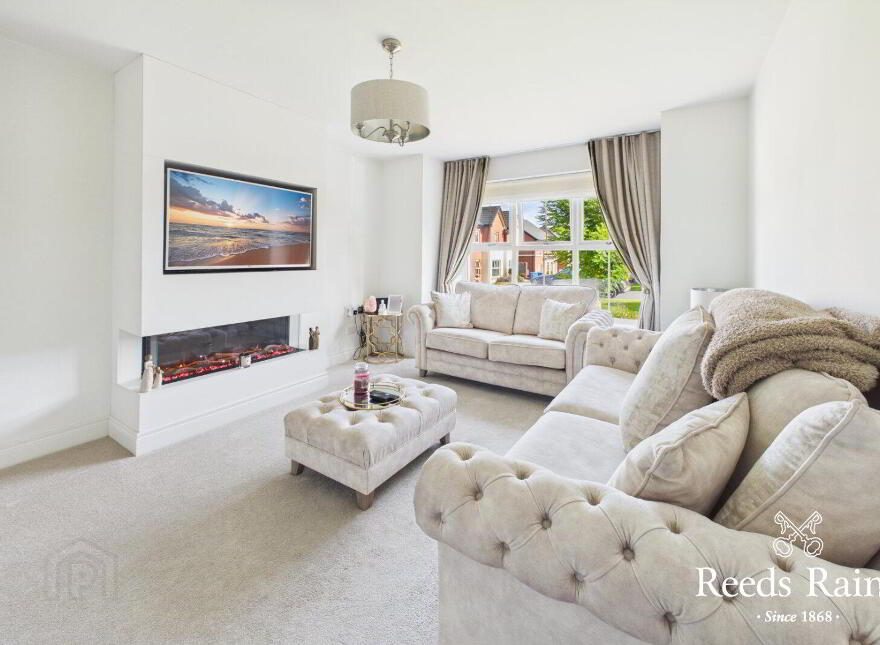 16 Lynn Hall Grove, Bangor, BT19 1LT