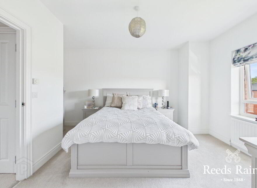 16 Lynn Hall Grove, Bangor, BT19 1LT