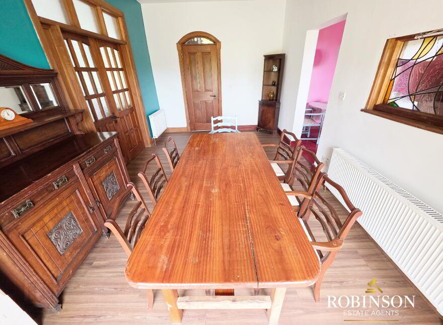 SUBSTANTIAL 5/6 BEDROOM COASTAL HOME, Ballyconnell, Falcarragh, F92X4V9
