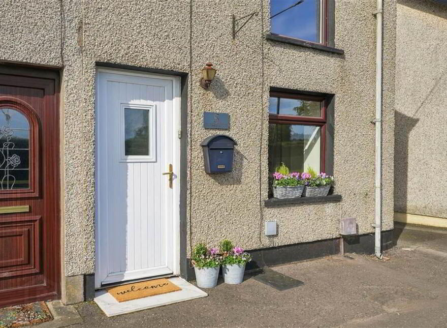 5 Mill Row, Broughshane, Ballymena, BT42 4JB