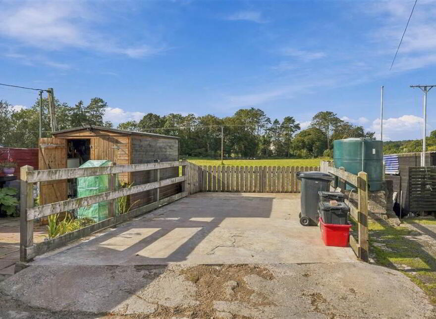 5 Mill Row, Broughshane, Ballymena, BT42 4JB