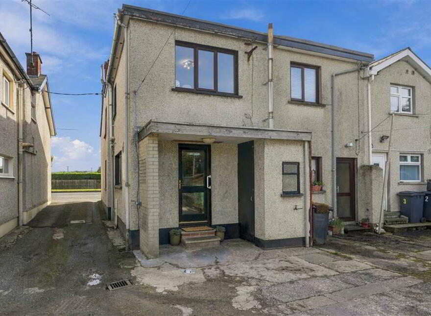 5 Mill Row, Broughshane, Ballymena, BT42 4JB
