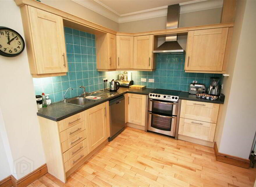 22 Sans Souci Park, Off Malone Road, Belfast, BT9 5BZ