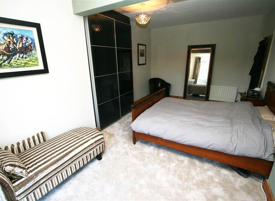 22 Sans Souci Park, Off Malone Road, Belfast, BT9 5BZ