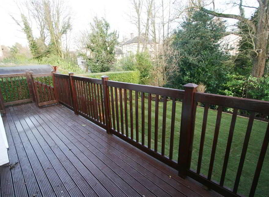 22 Sans Souci Park, Off Malone Road, Belfast, BT9 5BZ