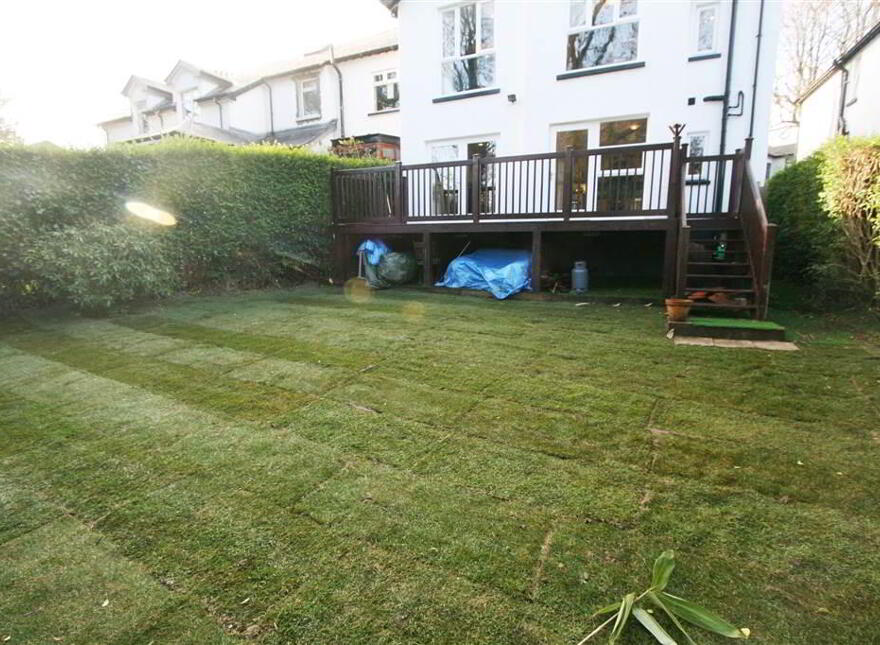 22 Sans Souci Park, Off Malone Road, Belfast, BT9 5BZ