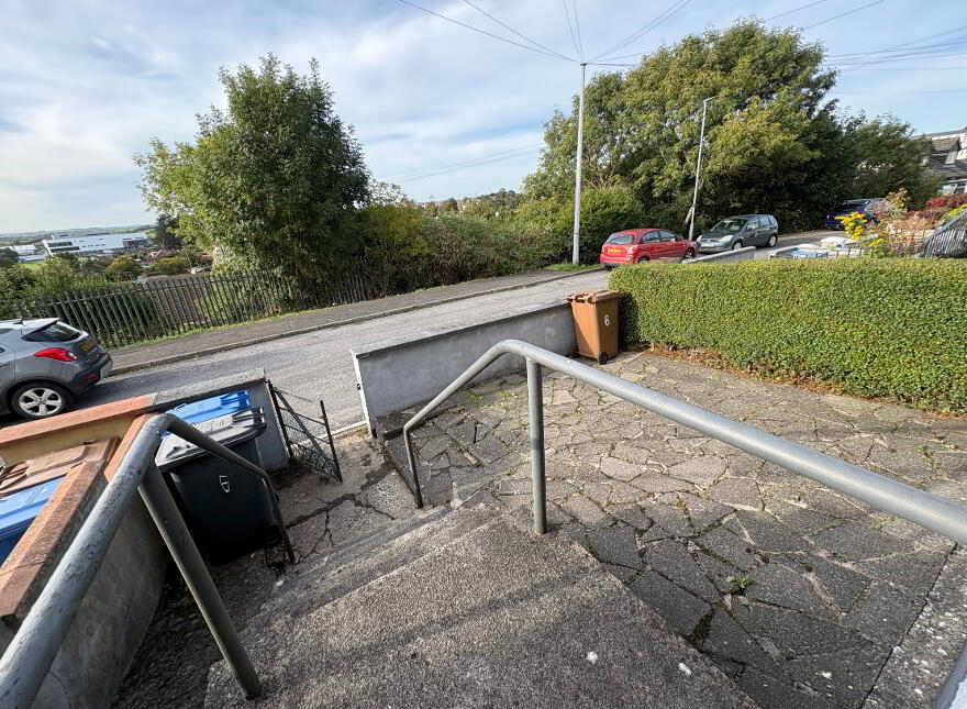 6 Ardpatrick Avenue, Downpatrick, BT30 6JF
