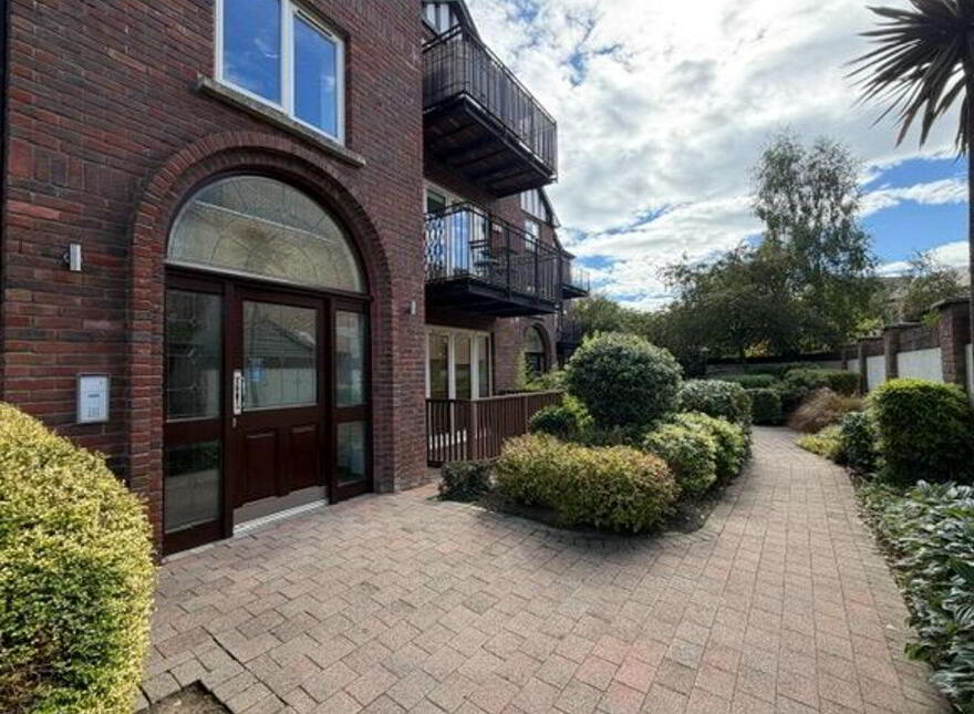 Eden Gate, Delgany, A63FY99