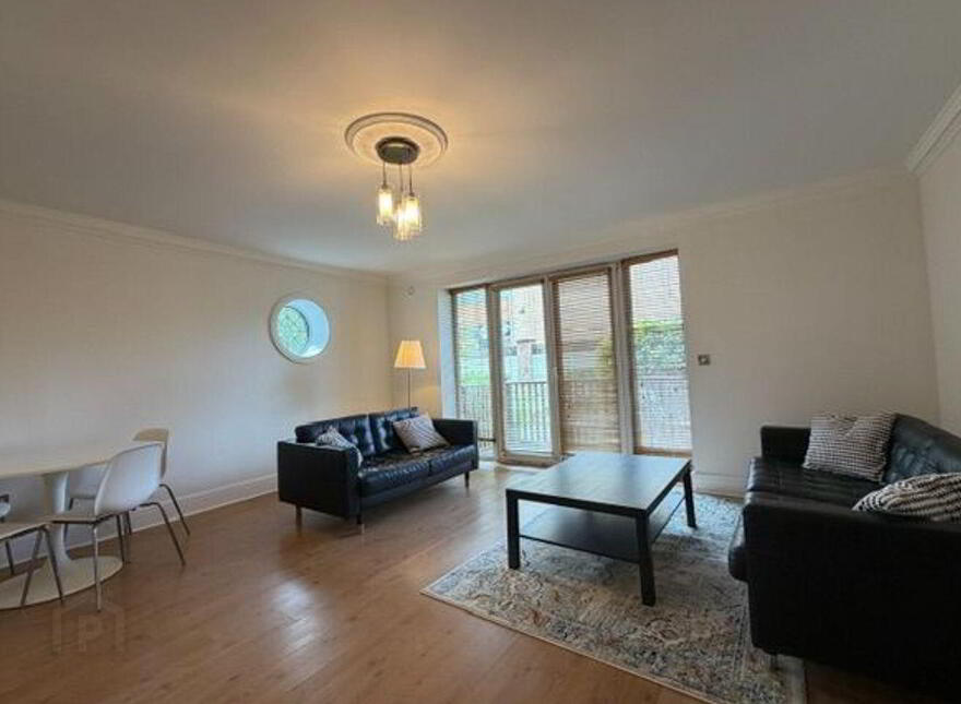 Eden Gate, Delgany, A63FY99