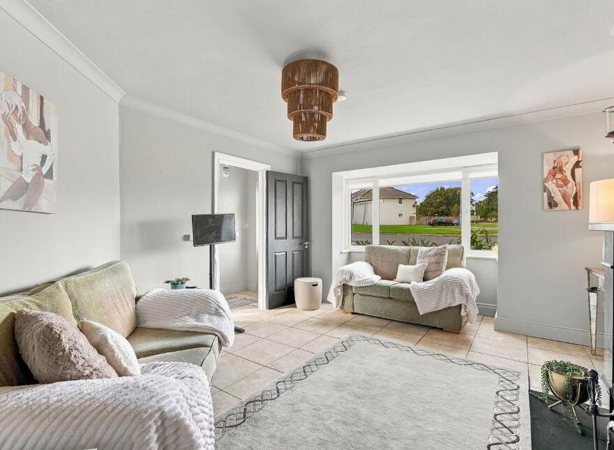 4 Fairfields Close, Adamstown, Y21PF76
