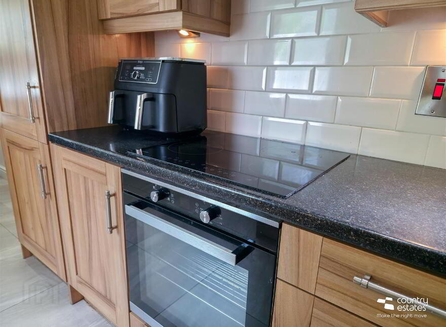 435 Antrim Road, Newtownabbey, BT36 5EE