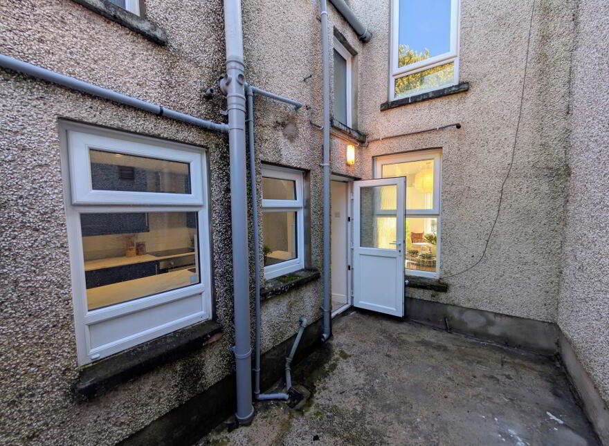 104 Old Glenarm Road, Larne, BT40 1NH
