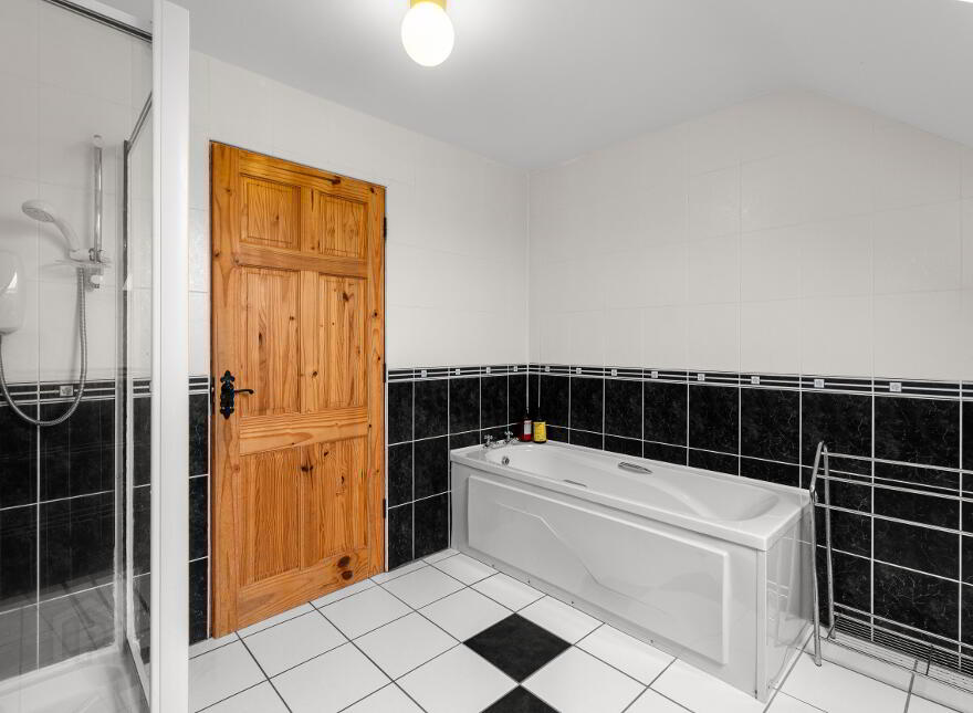 Kinnakillew, Glencolmcille, F94XE970