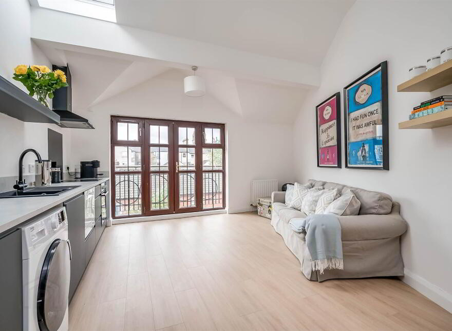 5 Southside Mews, Cussick Street, Lisburn Road, Belfast, BT9 6DU