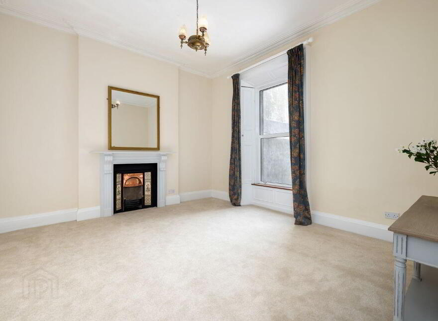 27 Clarinda Park West, Dún Laoghaire, Dun Laoghaire, A96Y611