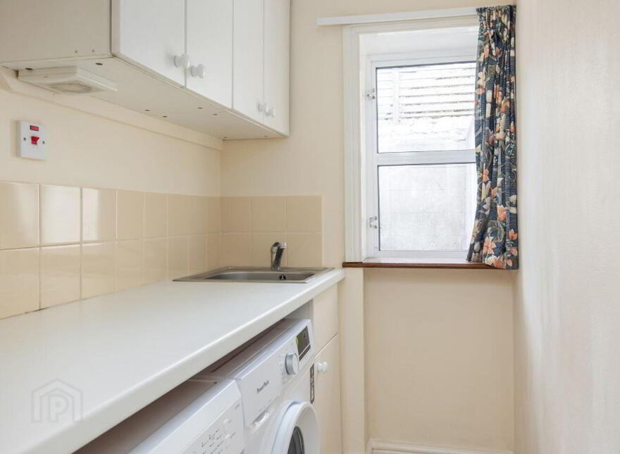 27 Clarinda Park West, Dún Laoghaire, Dun Laoghaire, A96Y611