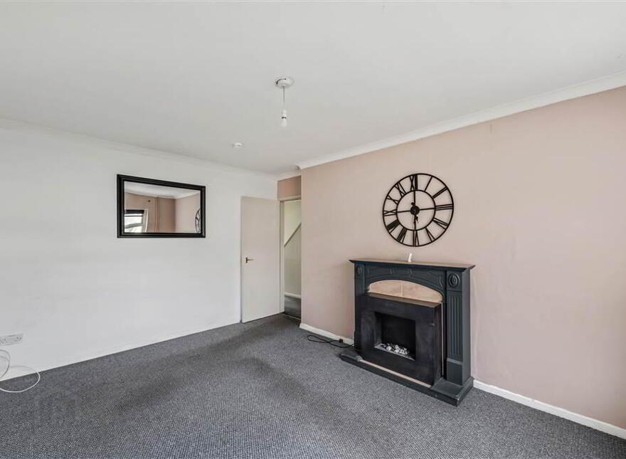 17 Hornbeam Road, Conway, Dunmurry, Belfast, BT17 9DW