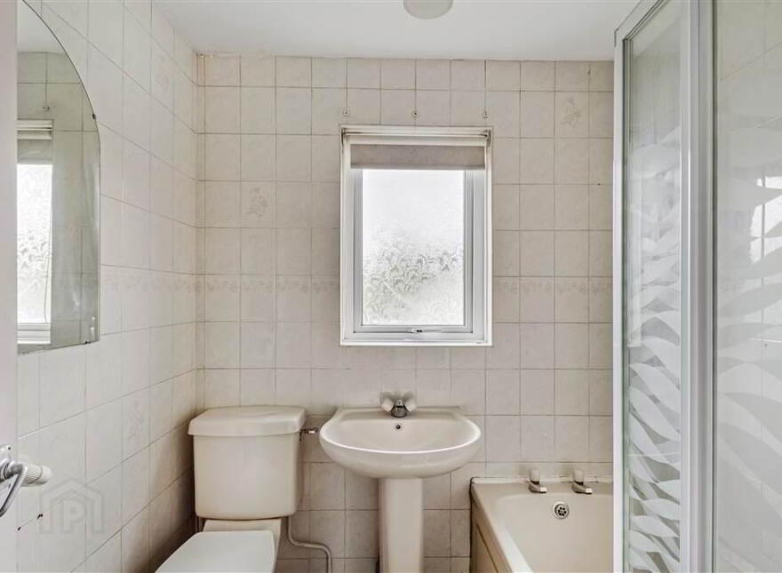17 Hornbeam Road, Conway, Dunmurry, Belfast, BT17 9DW