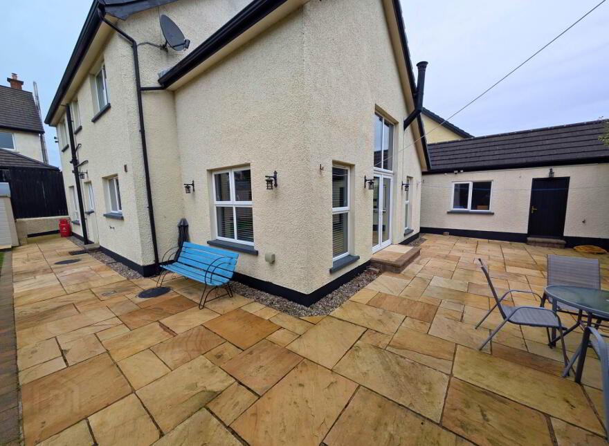 66 Lislaynan, Carrickfergus, BT38 9GZ